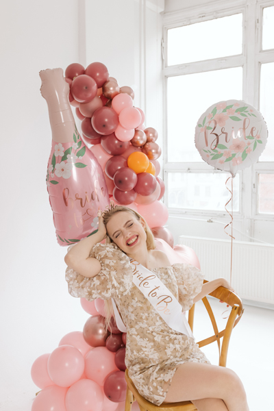 Fooliumõhupall Pudel "Bride to be", 49.5 × 108.5 cm